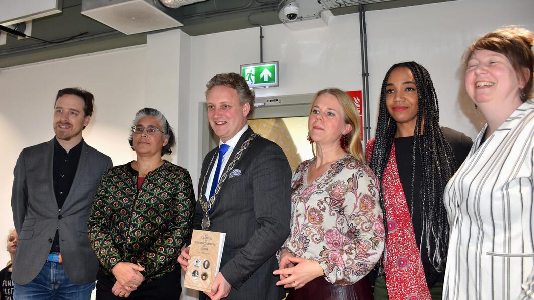 Overhandiging verkenning aan stadsbestuur, foto: Joël Labadie