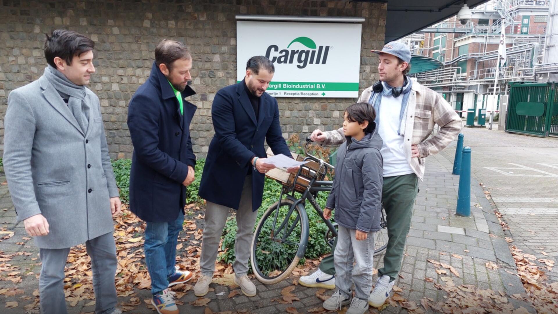 Overhandiging petitie aan raadsleden van GroenLinks en PvdA in Gouda en de Krimpenerwaard